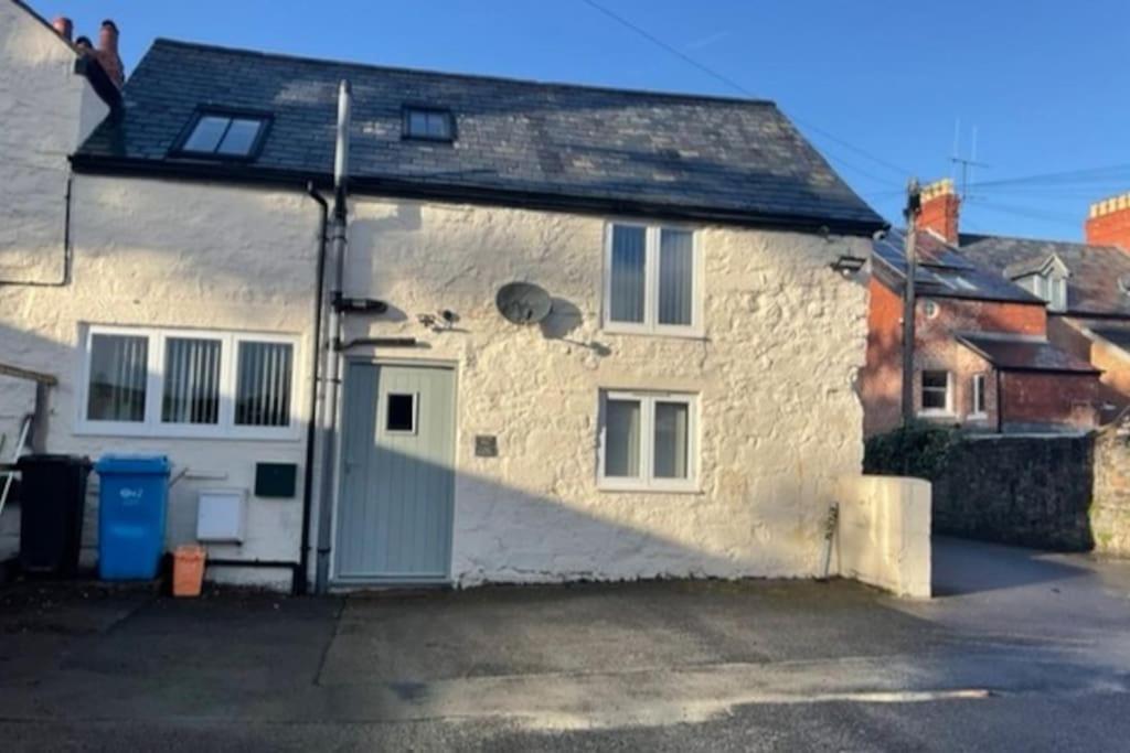 Y Stabl 94A Villa Denbigh Exterior photo